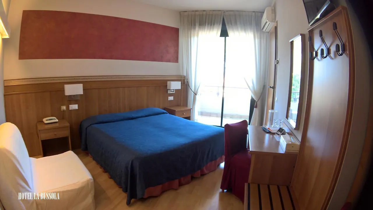 Hotel La Bussola パデンゲ・スル・ガルダ