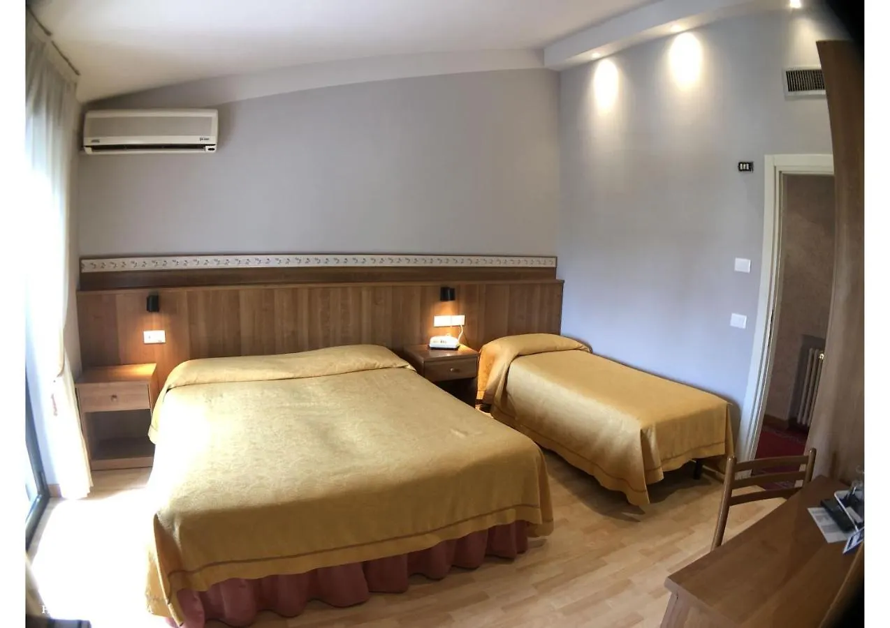 Hotel La Bussola Padenghe sul Garda