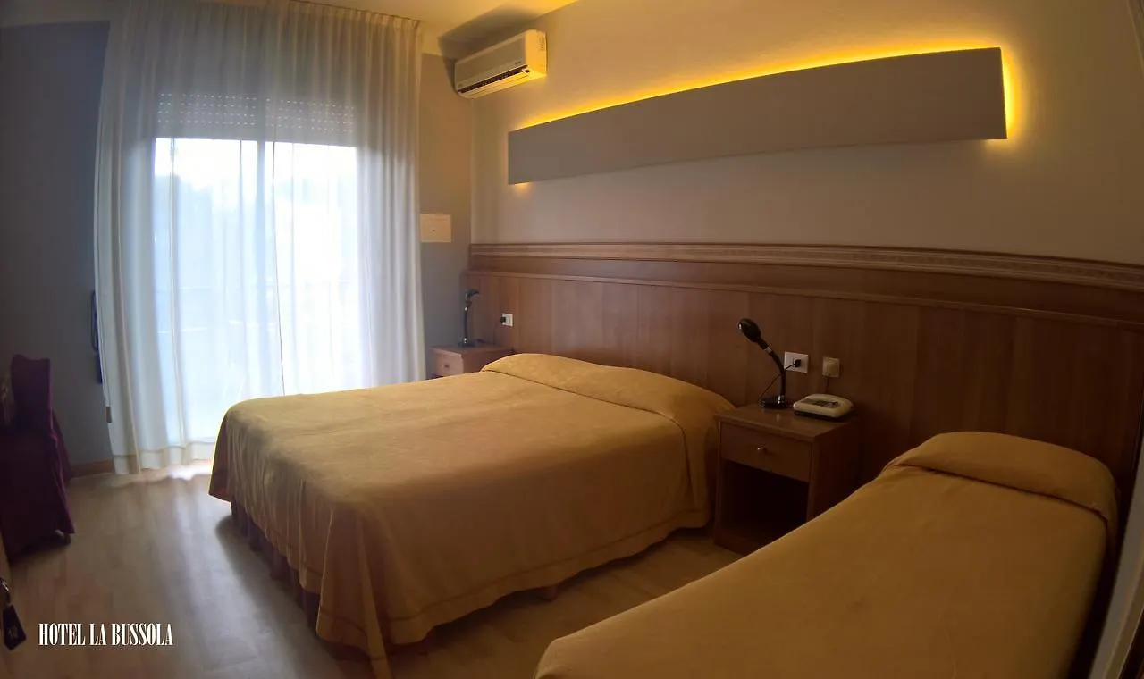 Hotel La Bussola Padenghe sul Garda 3*,